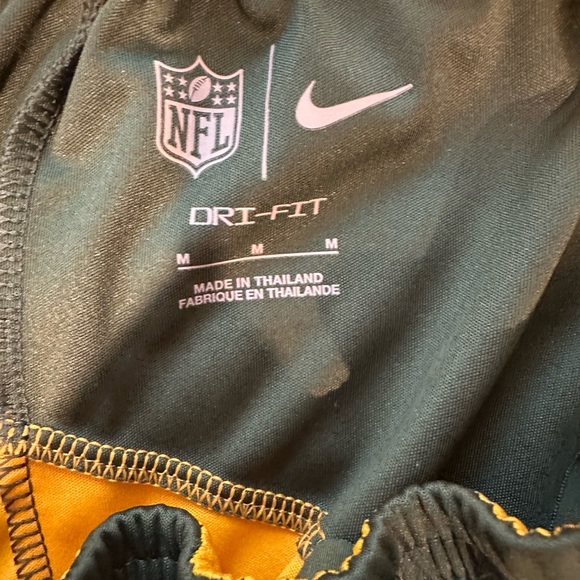 Nike Green Bay Dri-FIT Shorts - Athletic Performance Wear - Picture 3 of 3